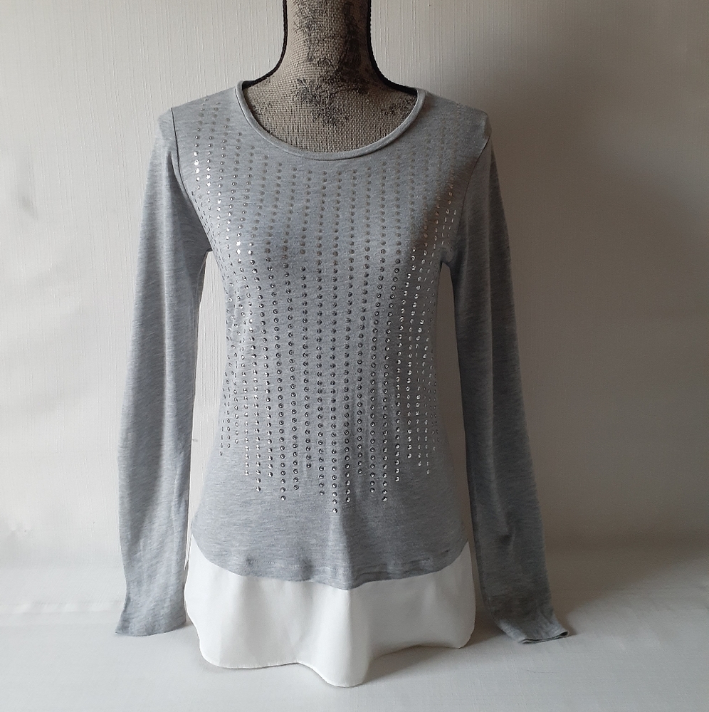 Apt.9 women's gray beaded long-sleeve top size S
